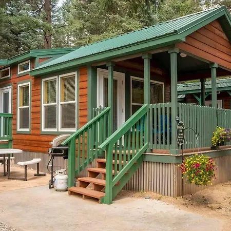 The Wolf Den Cabin #13 At Blue Spruce Rv Park & Cabins